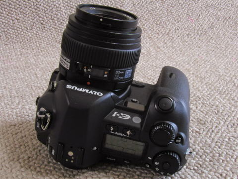 カメラ デジタルカメラ オリンパスE-1